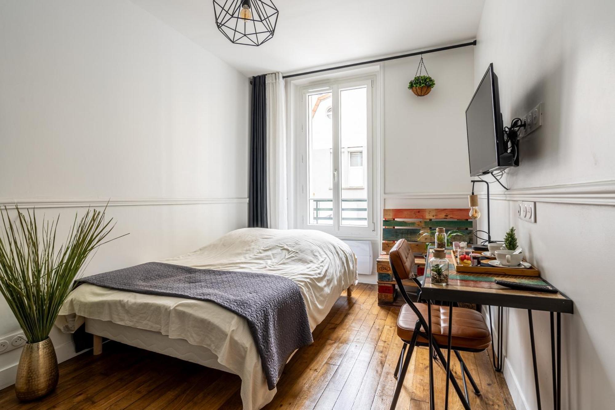 Apartament Au Marche Aux Puces De Saint Ouen Zewnętrze zdjęcie
